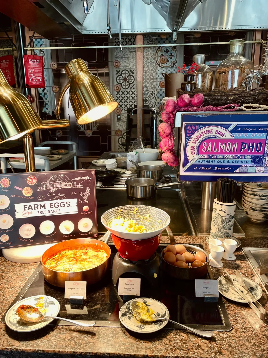 Ho Chi Minh-Hotel Des Arts Saigon MGallery, a delicious Vietnamese snack hotel restaurant
