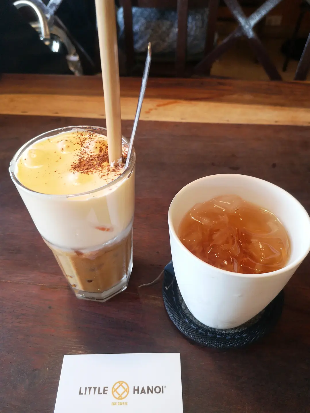 Ho Chi Minh-Vietnam is really beautiful. Take photos while traveling, eating, drinking and having fun in Ho Chi Minh City.