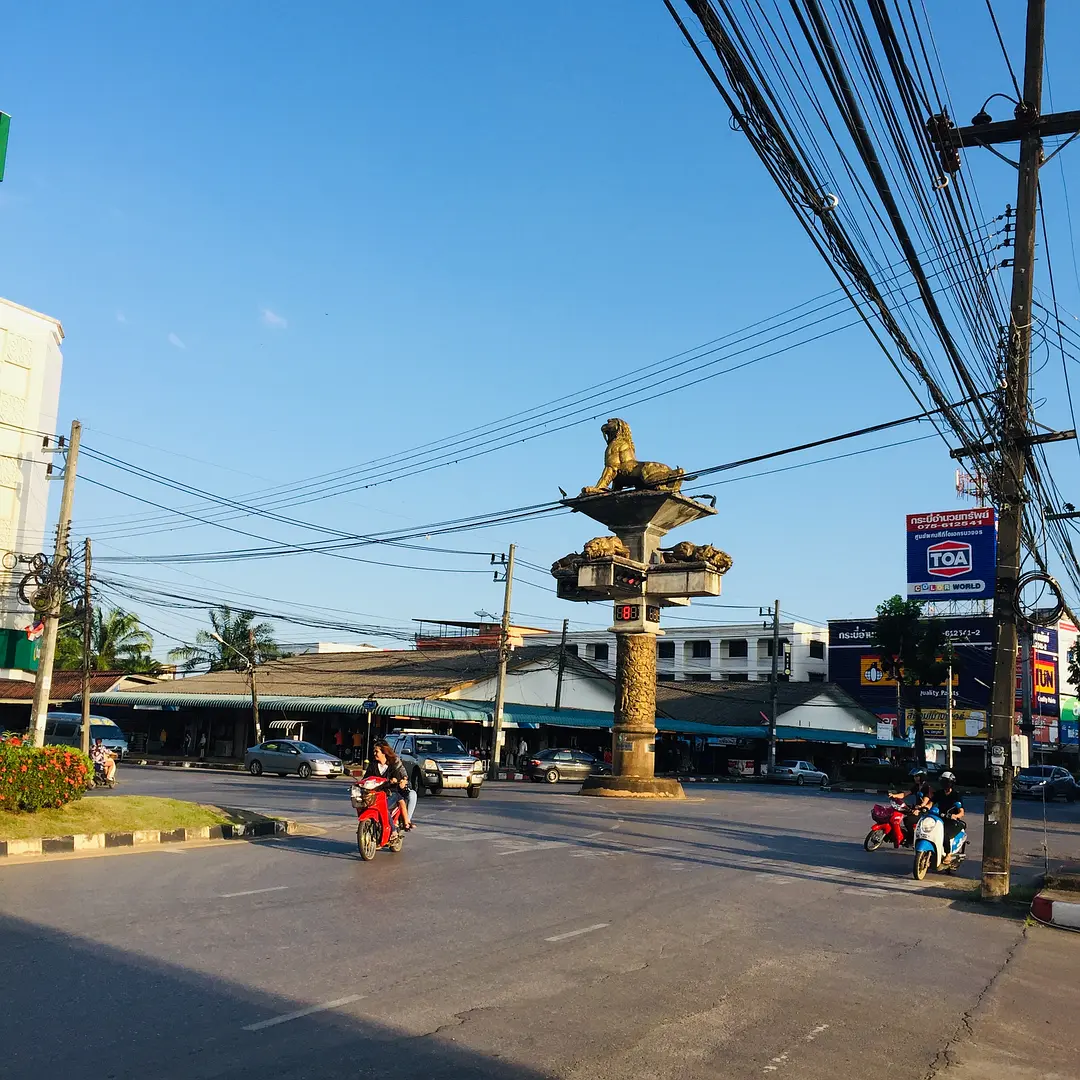 Krabi-Fragments of Krabi Town in Thailand travel, experience the atmosphere of local life