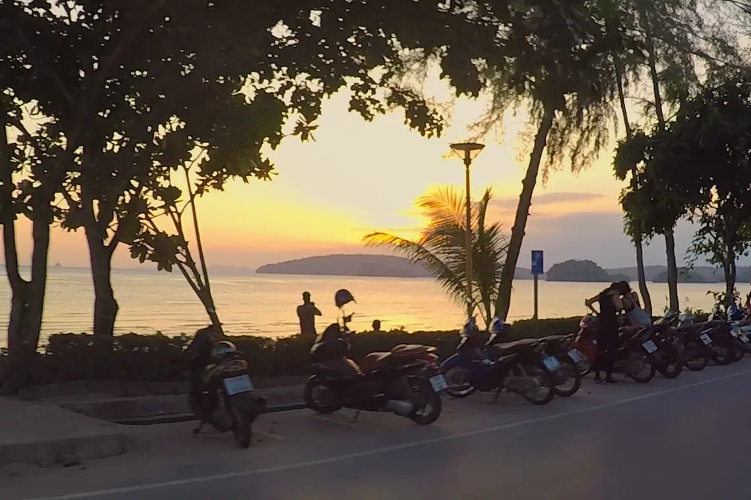 Krabi-Fragments of Krabi Town in Thailand travel, experience the atmosphere of local life