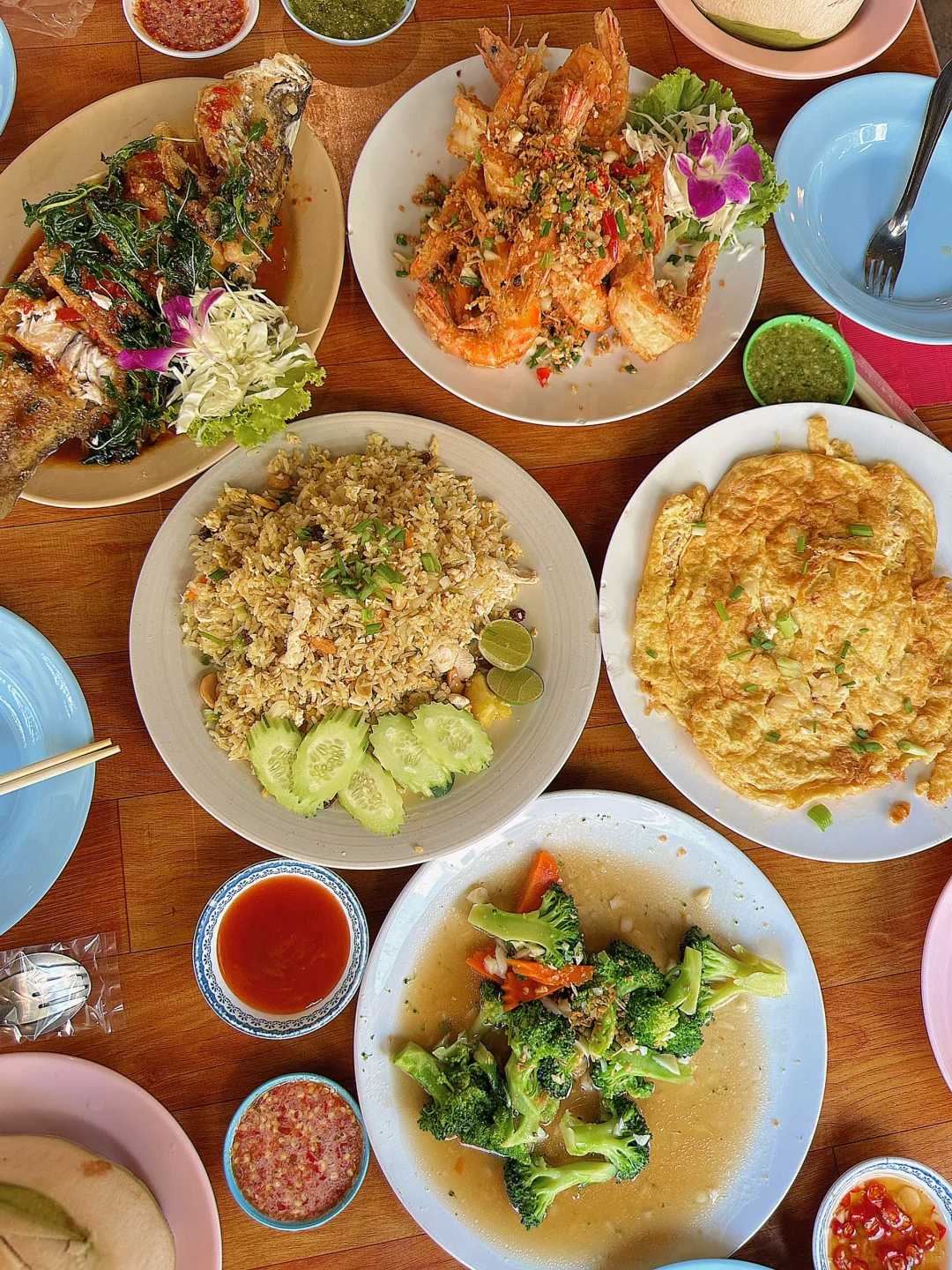 Krabi-Family restaurant, eat seafood in Krabi, cost-effective and delicious
