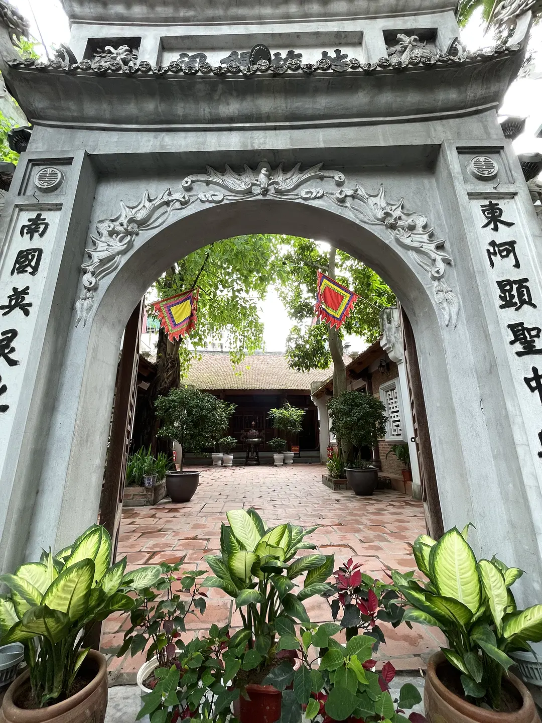 Hanoi-Hanoi, Vietnam: A city that dances crazily on your tongue, eyeballs and nerves