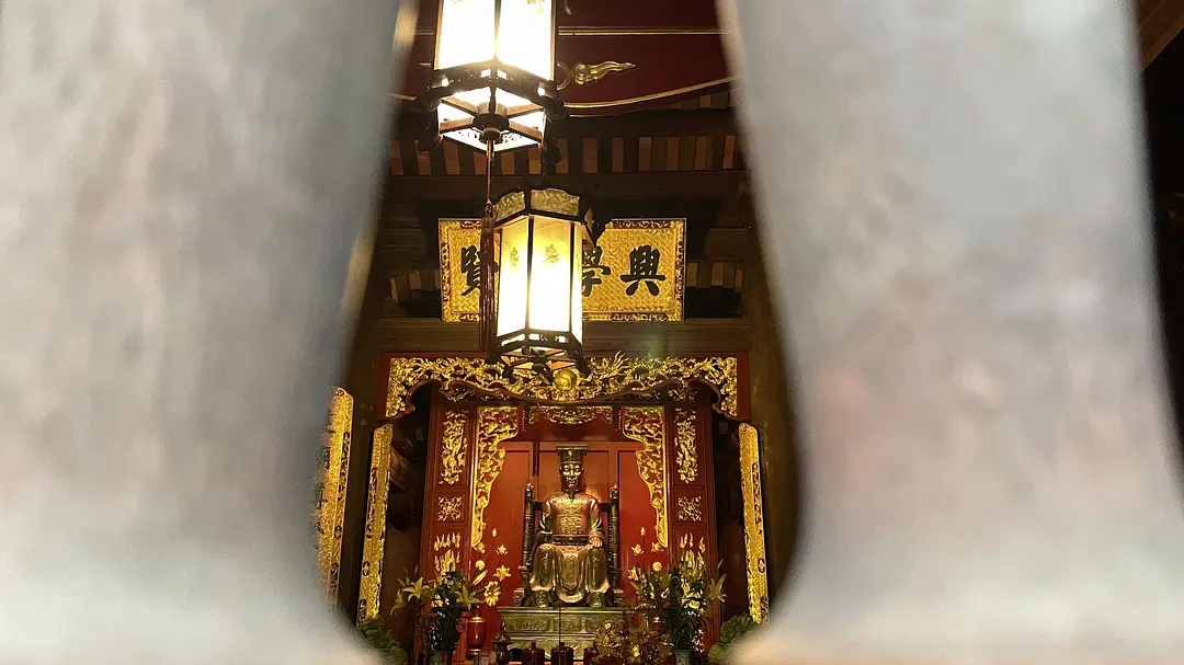 Hanoi-Hanoi, Vietnam: A city that dances crazily on your tongue, eyeballs and nerves