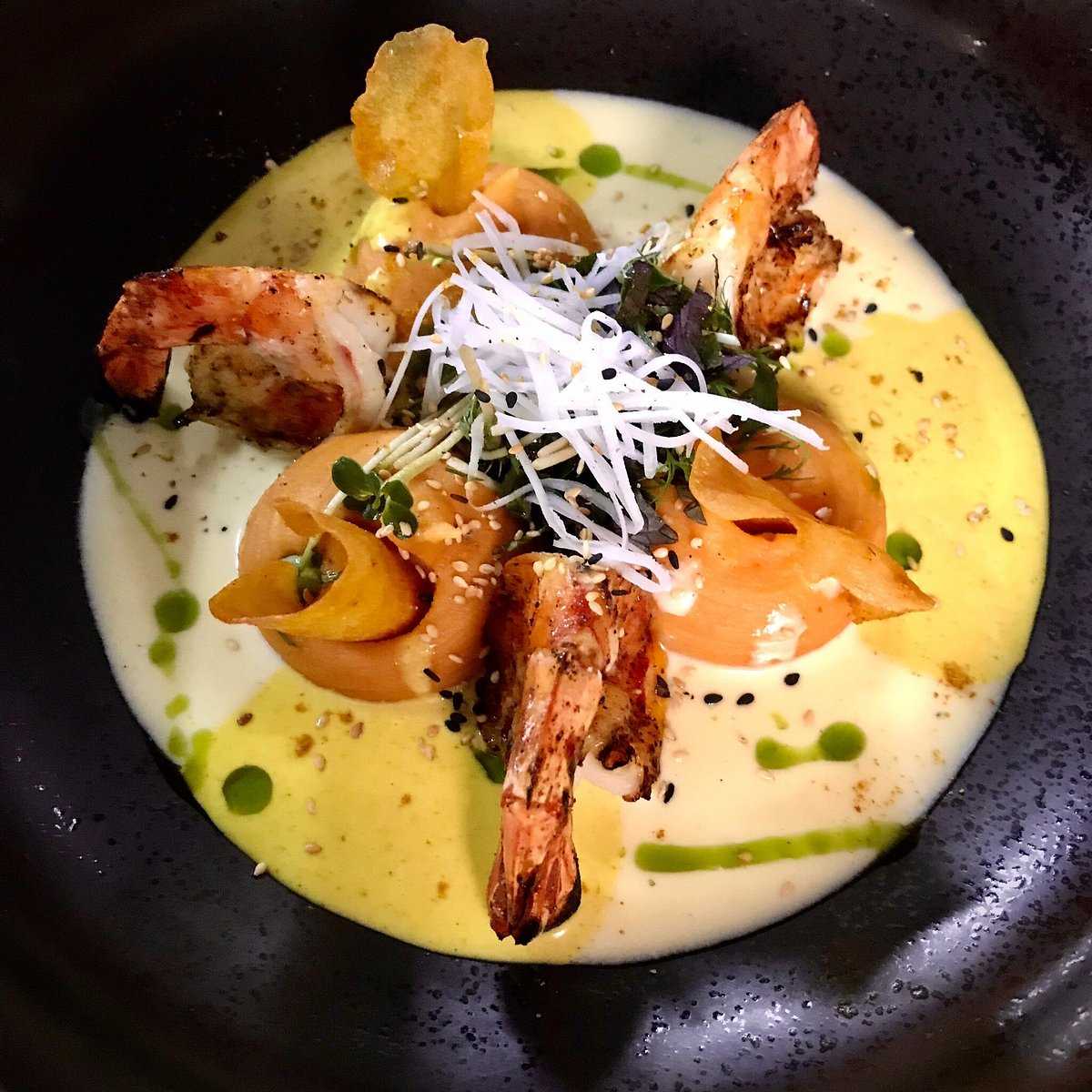 Hanoi-Affordable Michelin one-star French restaurant La Badiane, soups, appetizers, main meals, desserts, and after-dinner wine
