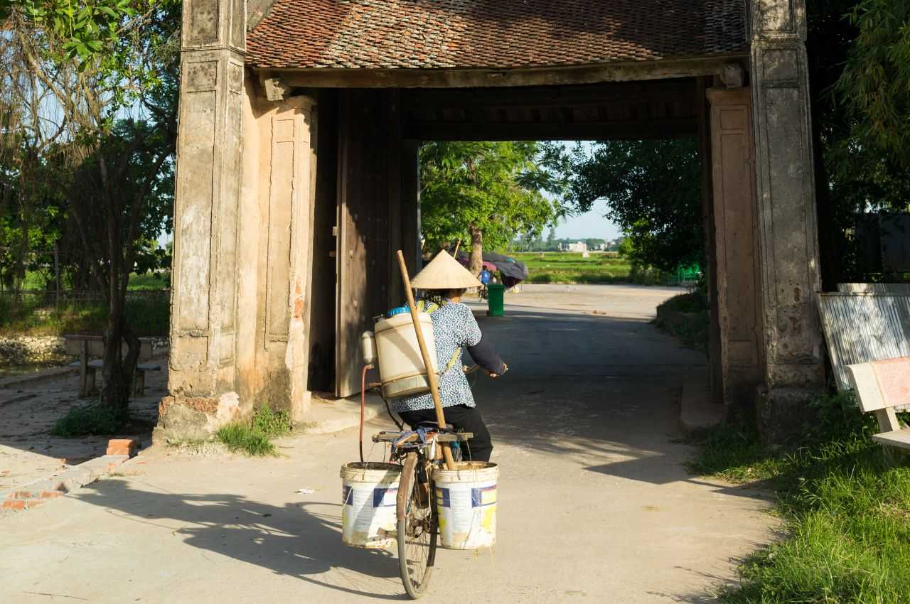 Hanoi-Tang Lam Ancient Village: Vietnamese cultural heritage and unique rural architectural culture, standing leisurely outside of time and space