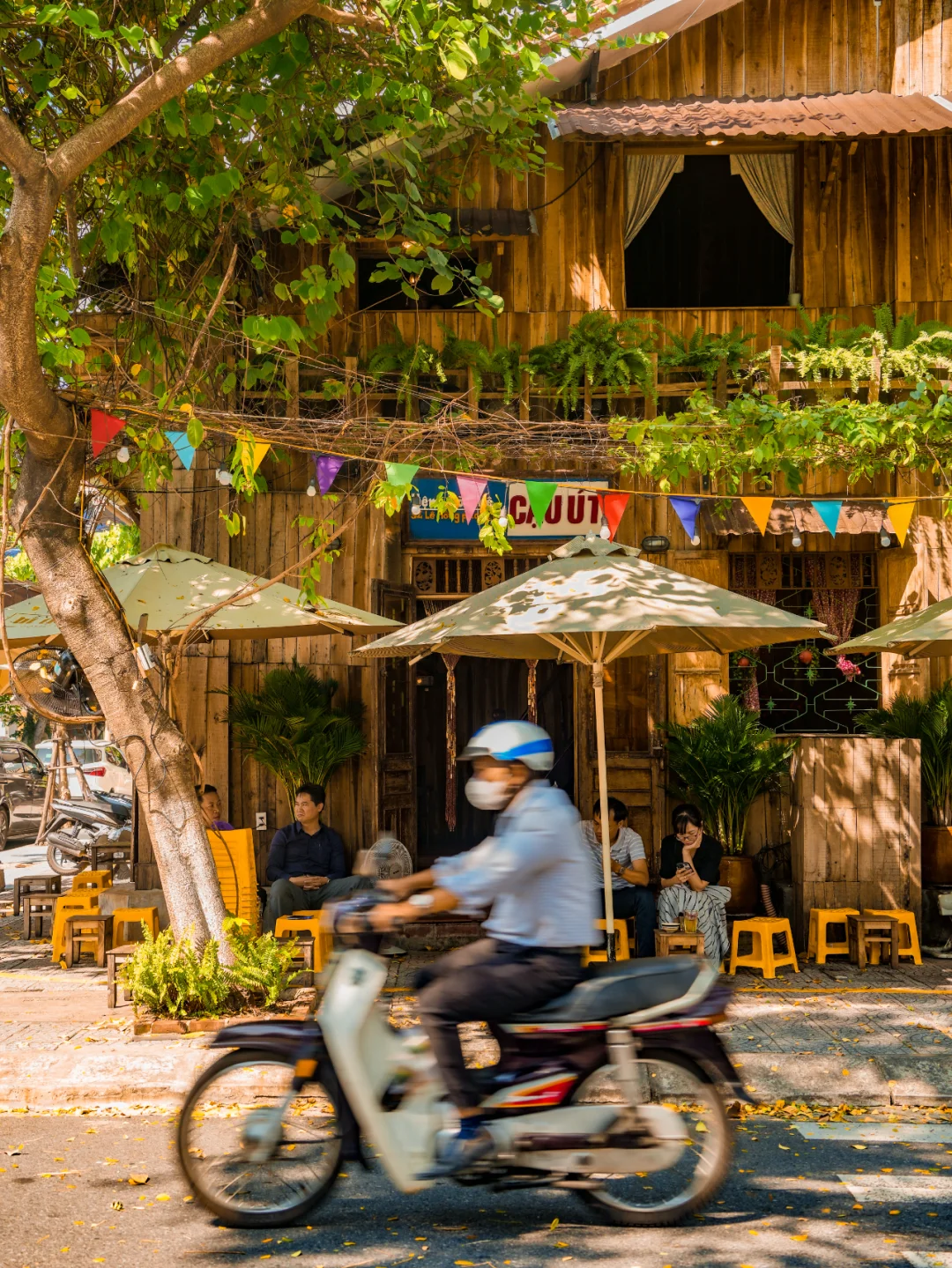Hanoi-Hanoi, a treasure chill travel destination in Southeast Asia, the Lantern Sea in Hoi An Ancient Town is super beautiful