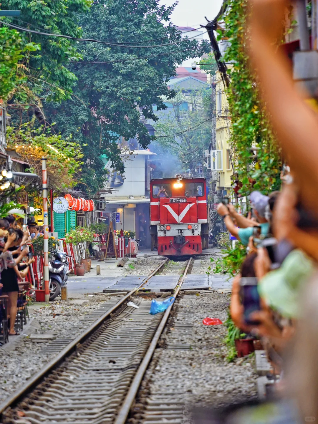 Hanoi-The urban life in Hanoi is dirty and chaotic.  Recommended attractions, cafes and restaurants