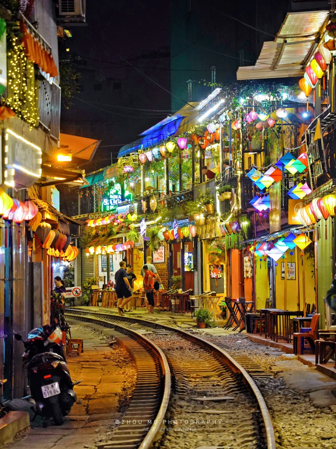 Hanoi-The urban life in Hanoi is dirty and chaotic.  Recommended attractions, cafes and restaurants