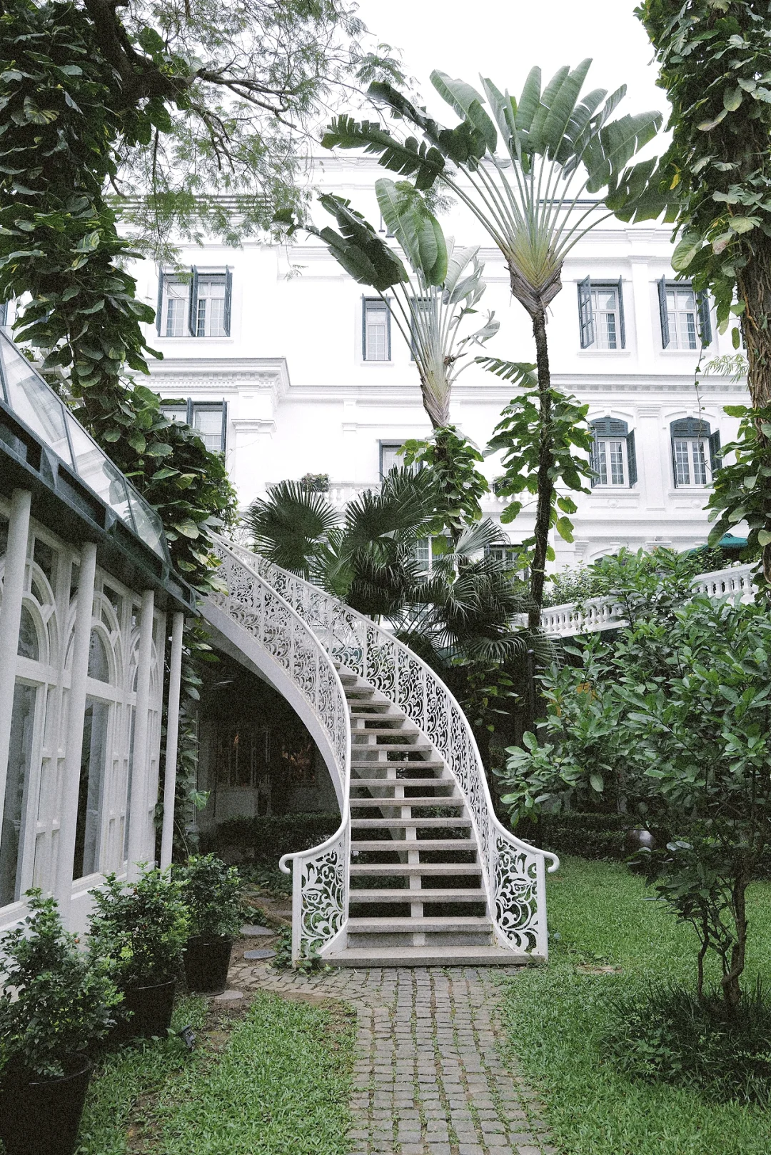 Hanoi-Originally built in 1901, Sofitel Legend Metropole Hanoi stay experience, French luxury decoration style