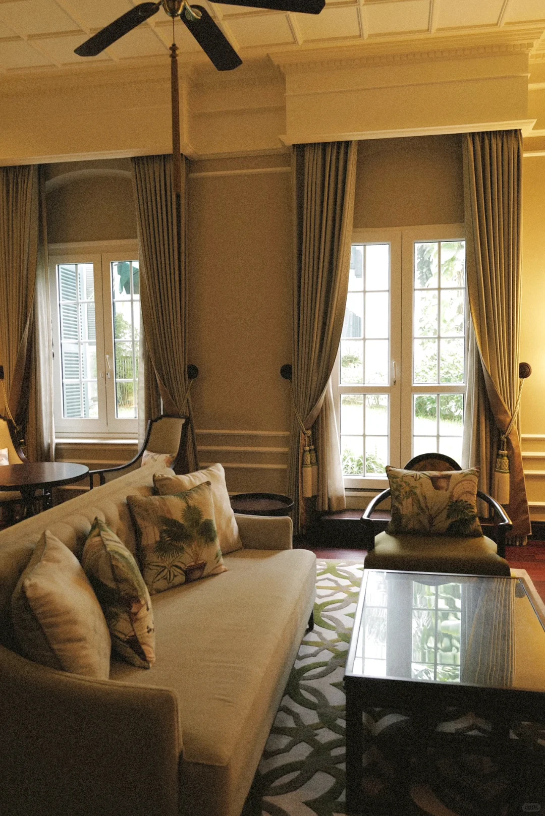 Hanoi-Originally built in 1901, Sofitel Legend Metropole Hanoi stay experience, French luxury decoration style
