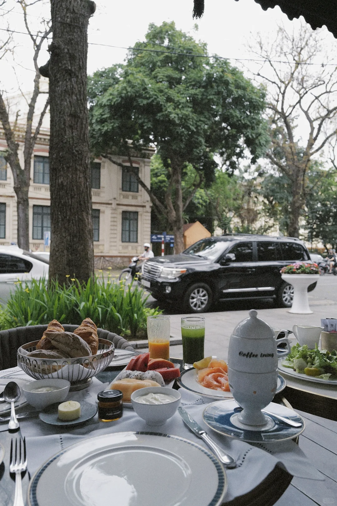 Hanoi-Originally built in 1901, Sofitel Legend Metropole Hanoi stay experience, French luxury decoration style