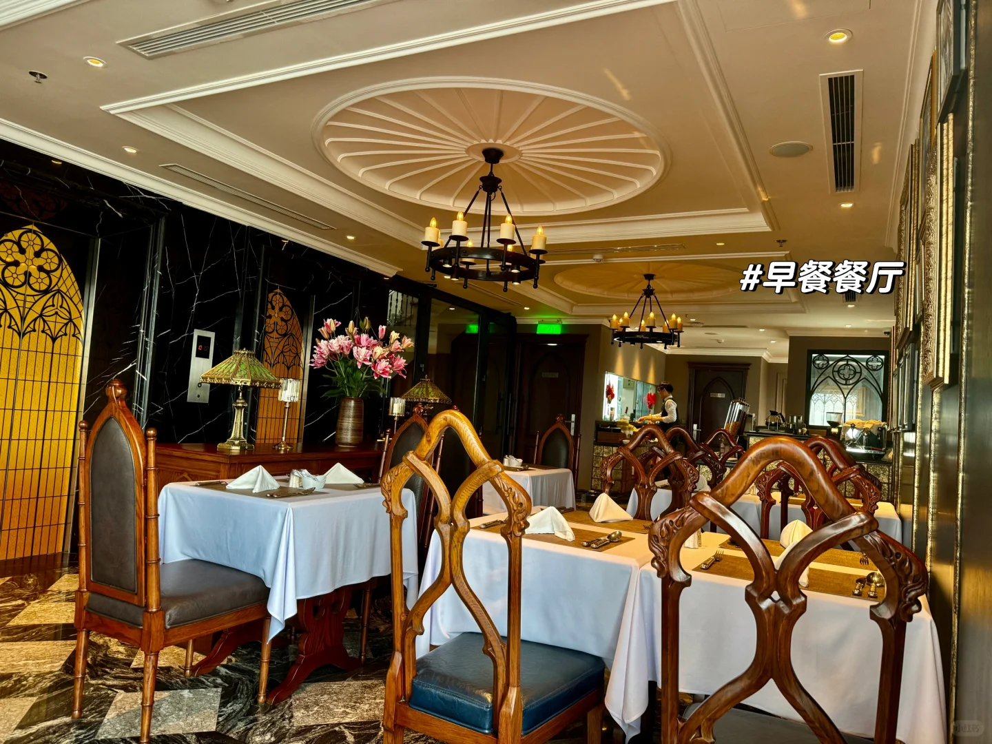 Hanoi-Hanoi boutique hotel Le Chanvre, with the lively old quarter downstairs, luxuriously decorated
