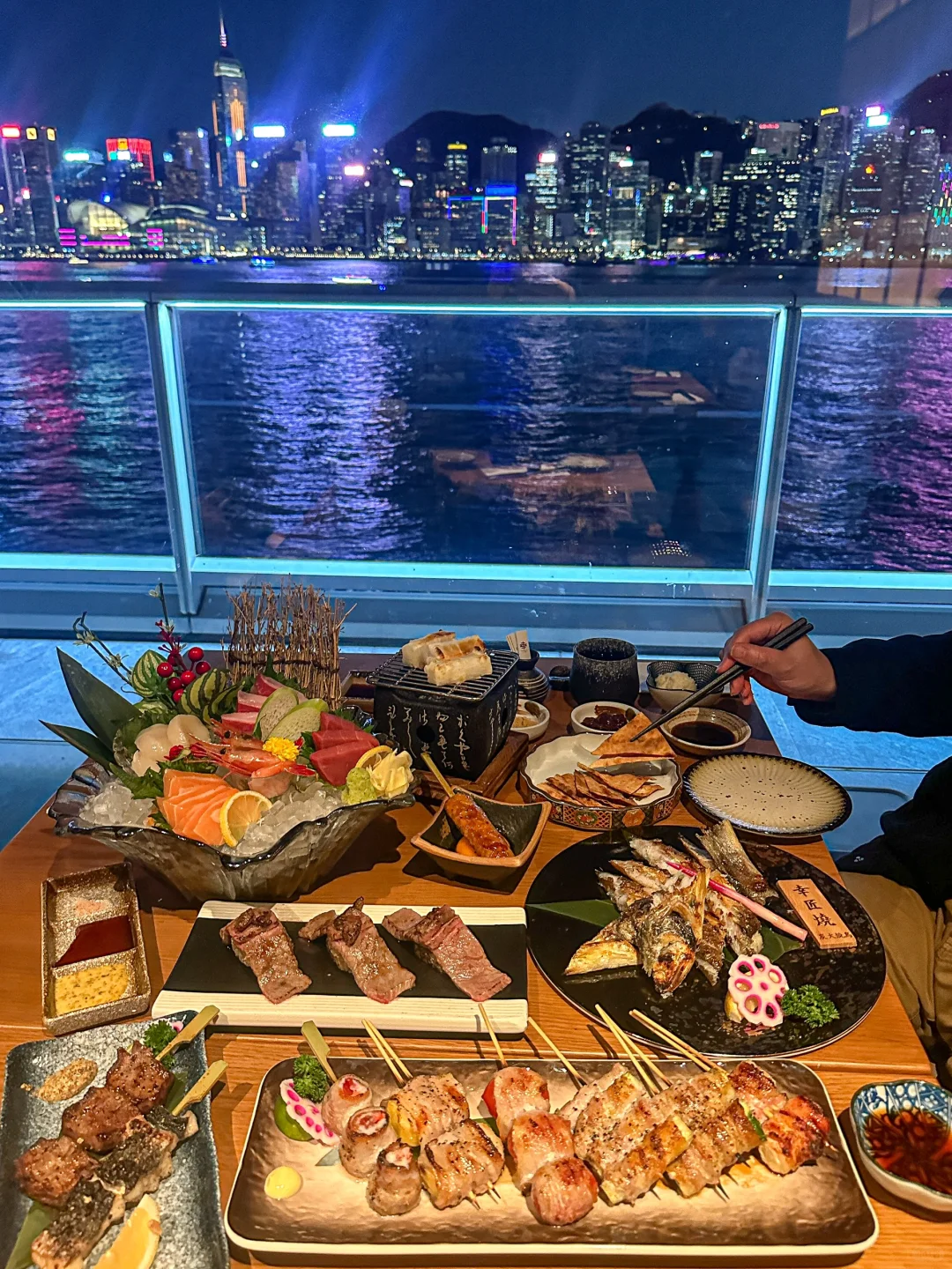 Hong kong-Harbour City SHIAWSSE charcoal grill, a Japanese izakaya with a close view of Victoria Harbour 幸匠烧