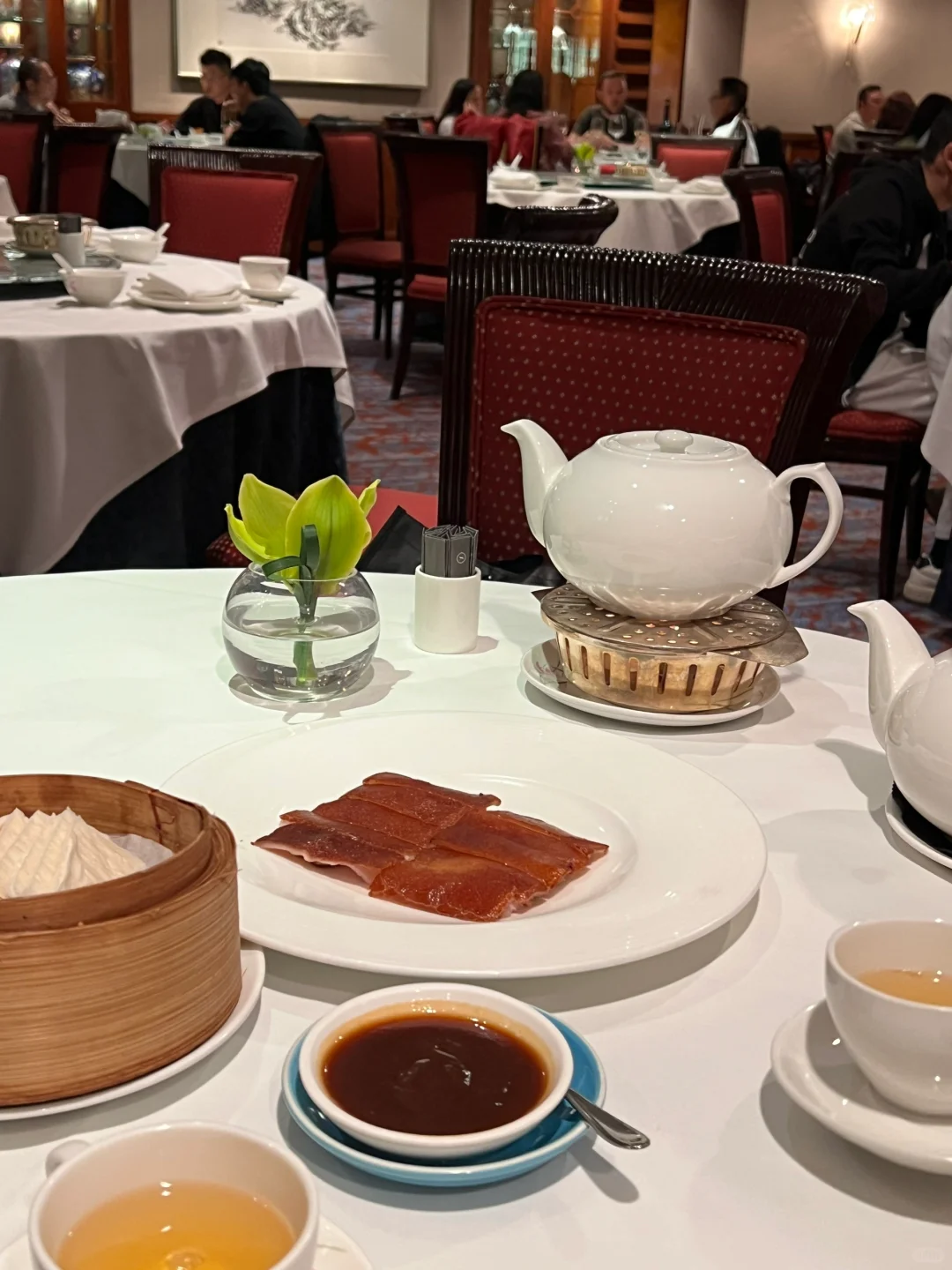Hong kong-Tianbao Pavilion, a Michelin-starred Cantonese restaurant, recommends crab rice bowl 天寶閣