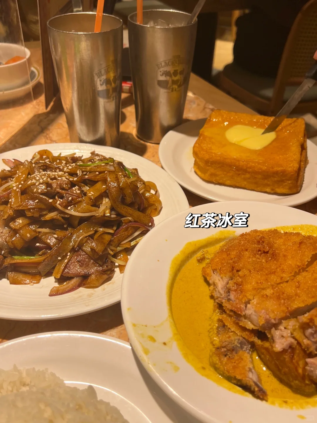 Hong kong-TOP10 best restaurants recommended, Bakehouse egg tarts, Black Tea Ice House pork chop rice, etc.