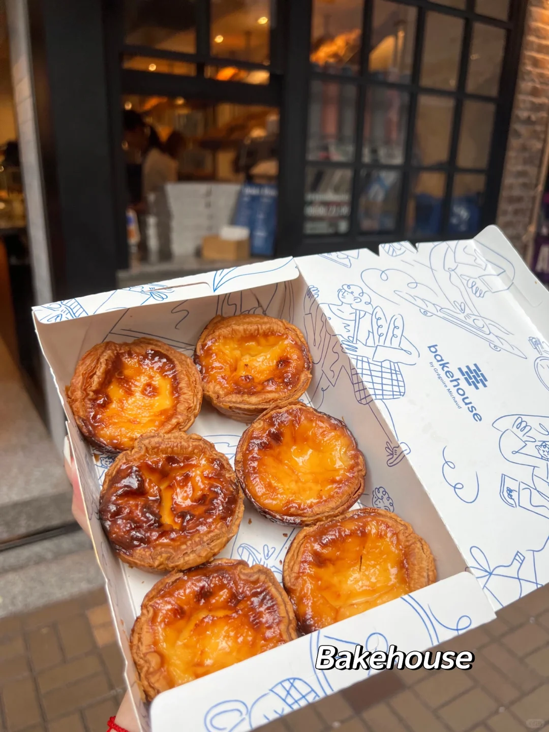 Hong kong-TOP10 best restaurants recommended, Bakehouse egg tarts, Black Tea Ice House pork chop rice, etc.