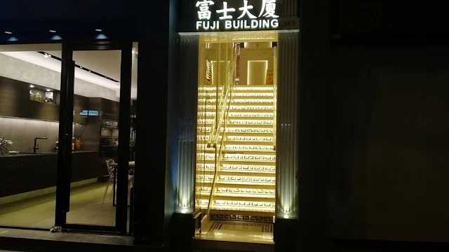 Hong kong-Hong Kong Red Light District Guide: Explore the Hidden Beauties of 141 Building