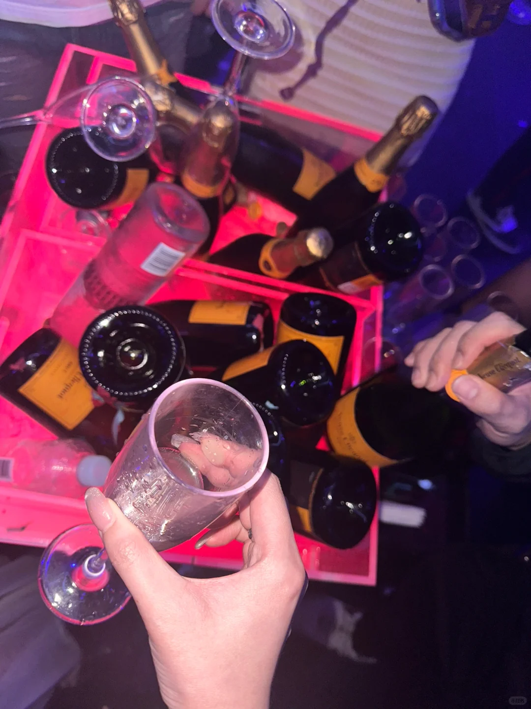 Hong kong-Hong Kong Lan Kwai Fong nightclub disco, good environment and atmosphere