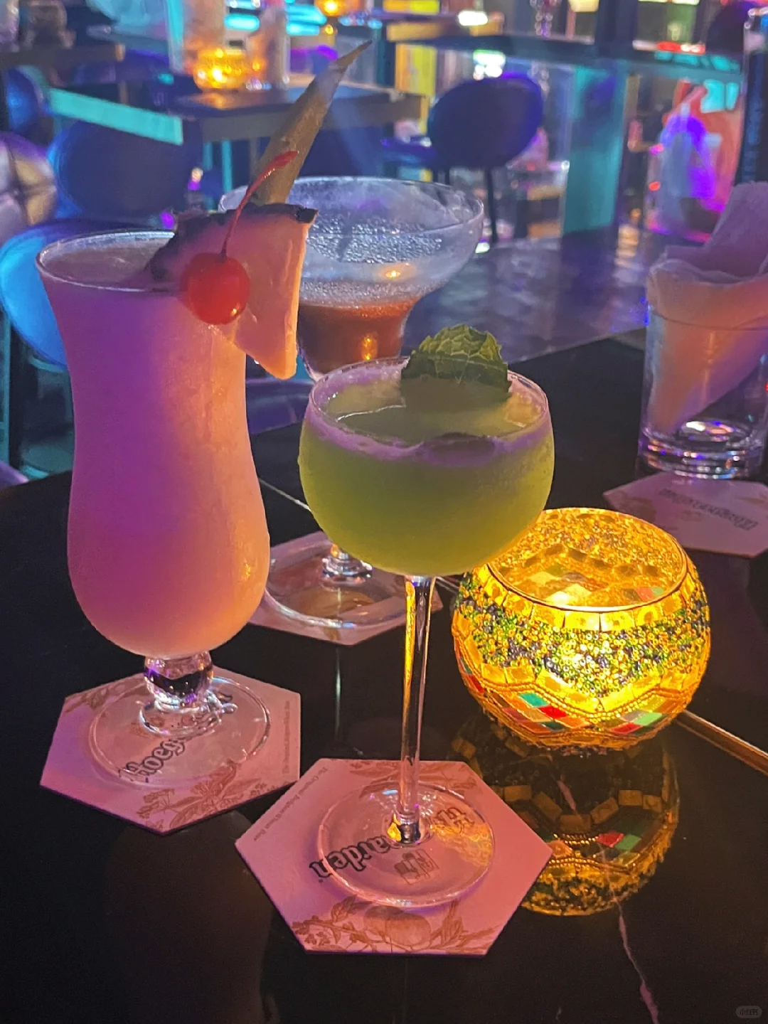 Hong kong-Enjoy a drink in Central! Kozy Lan Kwai Fong high-value bar