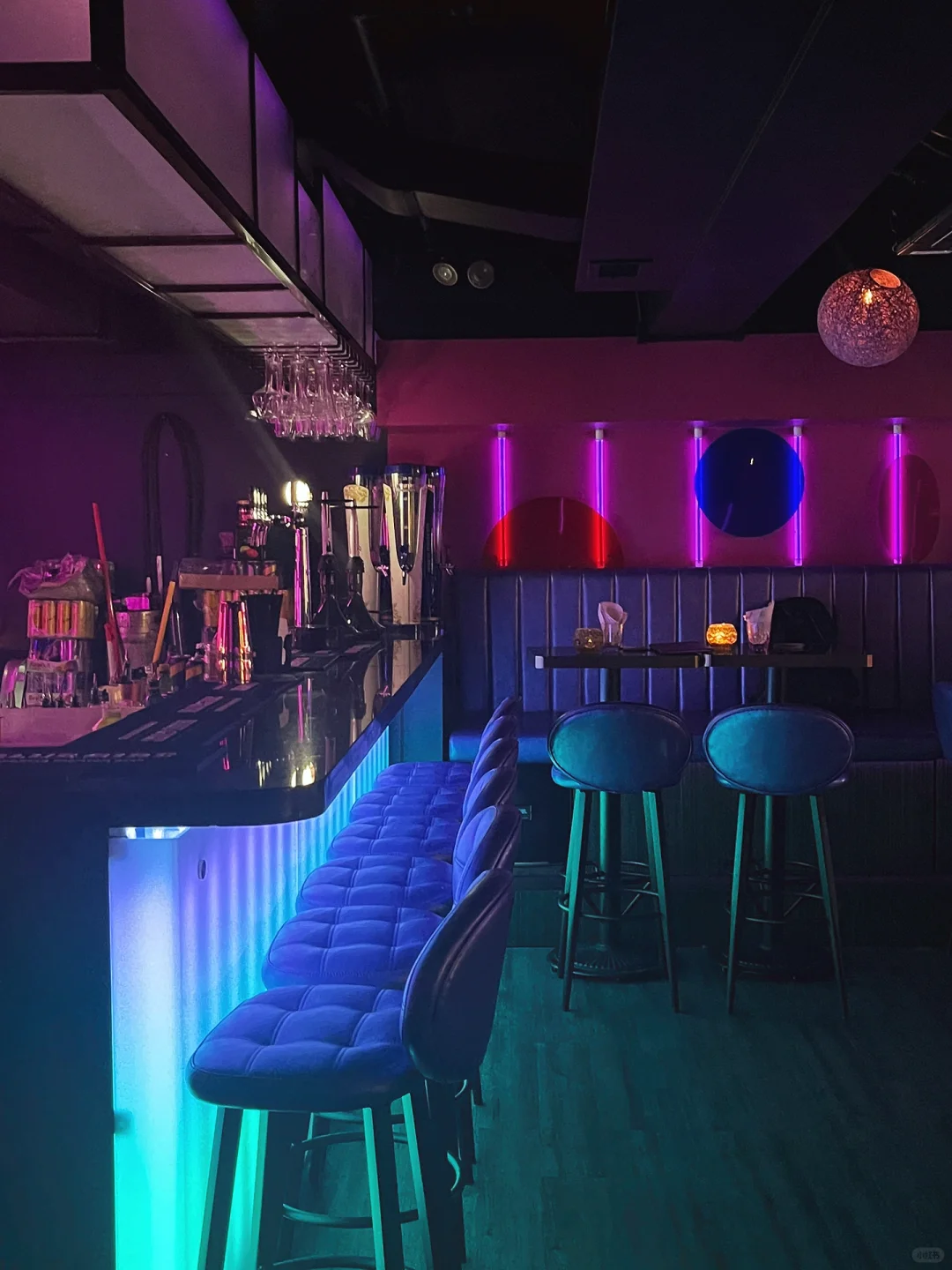 Hong kong-Enjoy a drink in Central! Kozy Lan Kwai Fong high-value bar