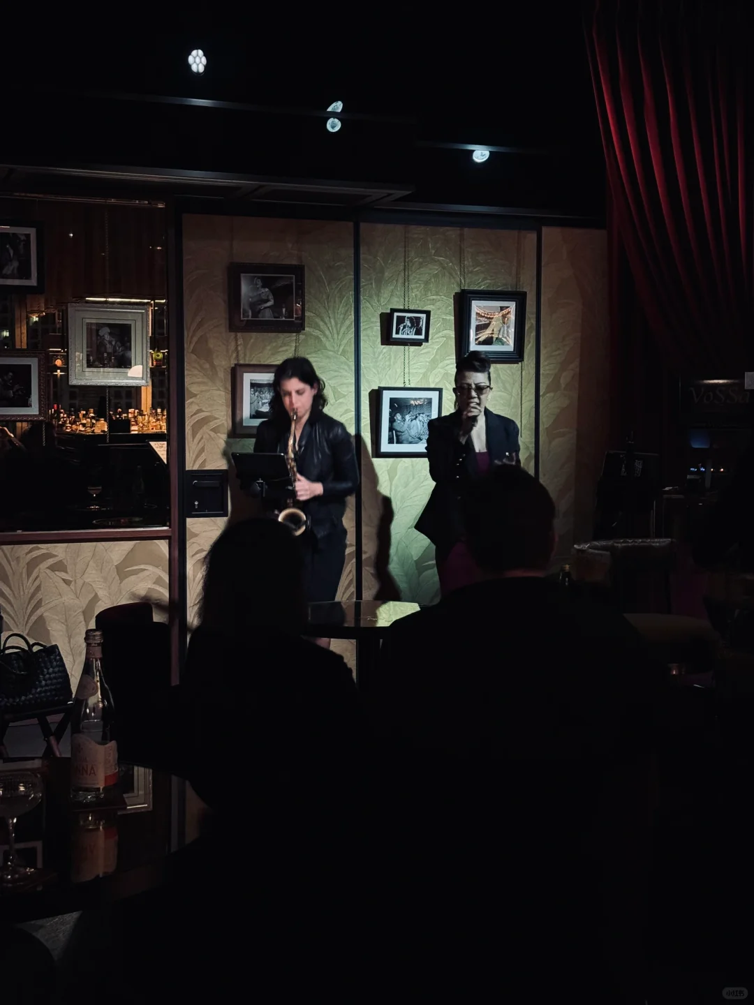 Hong kong-Sneaking into a hidden Jazz Bar during the Prohibition era Ella Bar, it feels like drinking secretly