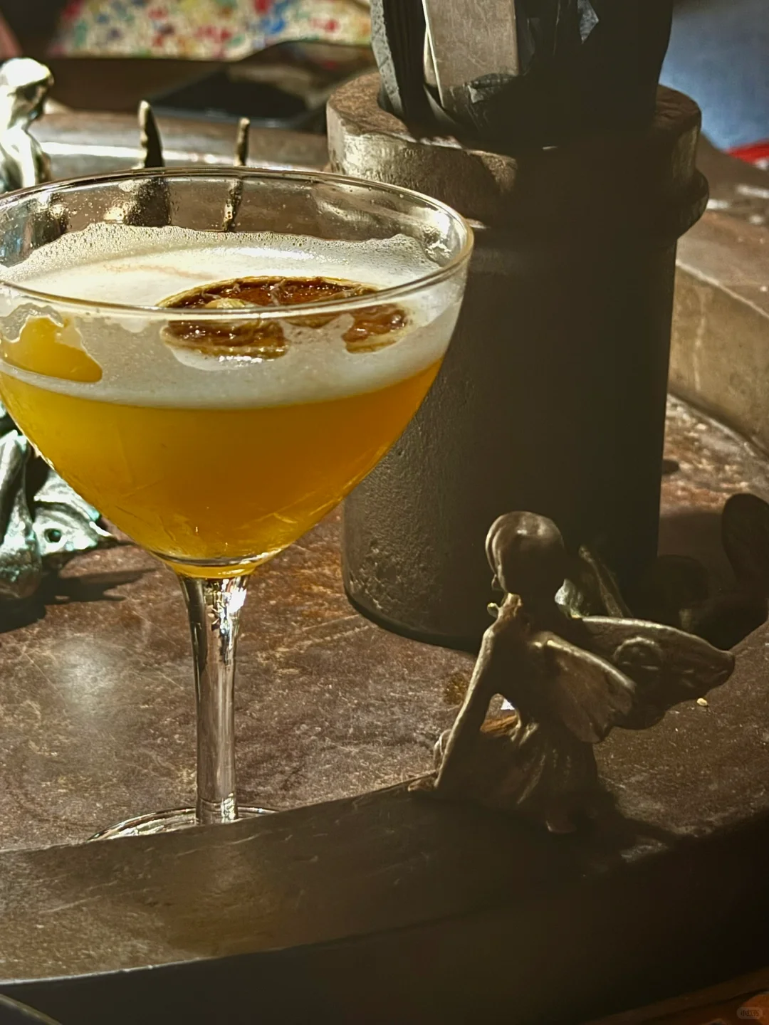 Hong kong-Drinks in Central, The Iron Fairies, live band performance at 10pm