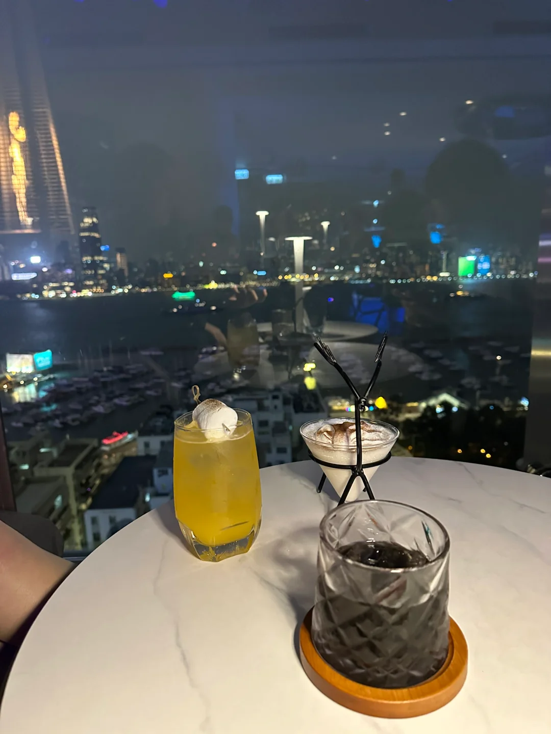 Hong kong-Open-air bar in Causeway Bay, Hong Kong, 27th floor of the Park Lane Hotel