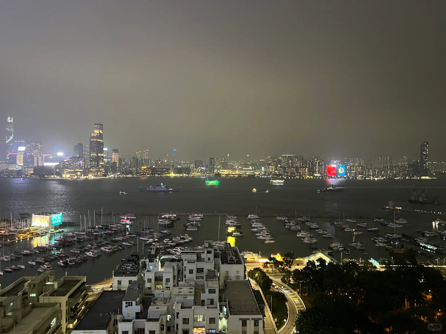 Hong kong-Open-air bar in Causeway Bay, Hong Kong, 27th floor of the Park Lane Hotel
