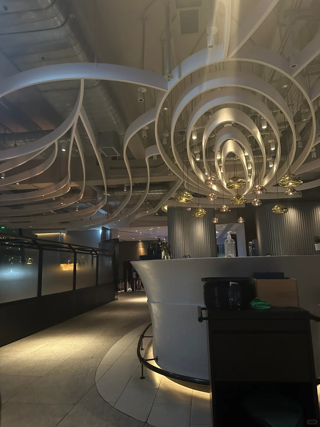Hong kong-Open-air bar in Causeway Bay, Hong Kong, 27th floor of the Park Lane Hotel
