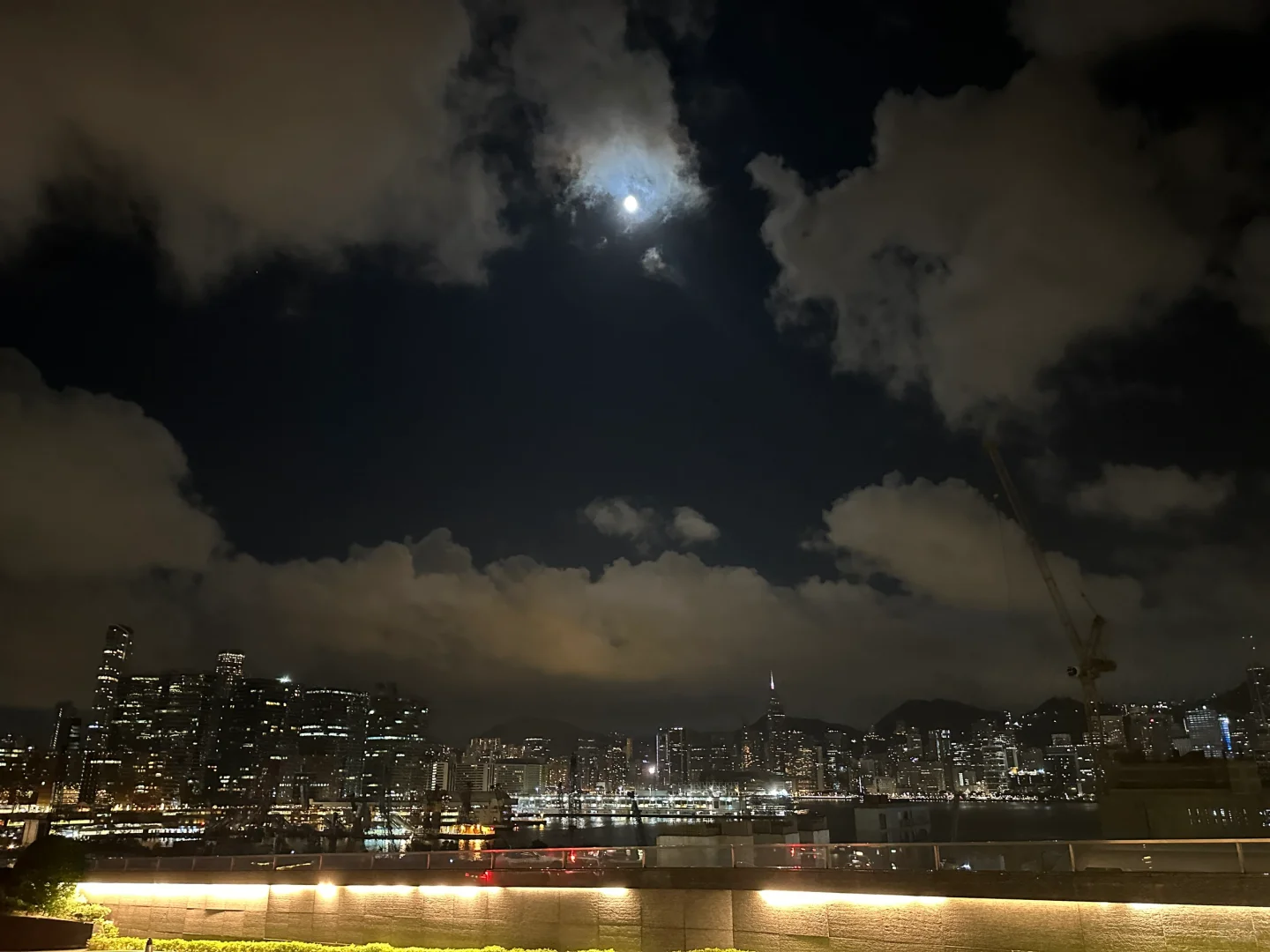 Hong kong-The scenery of the Ritz-Carlton, Hong Kong is so beautiful, you can see Hong Kong at a glance