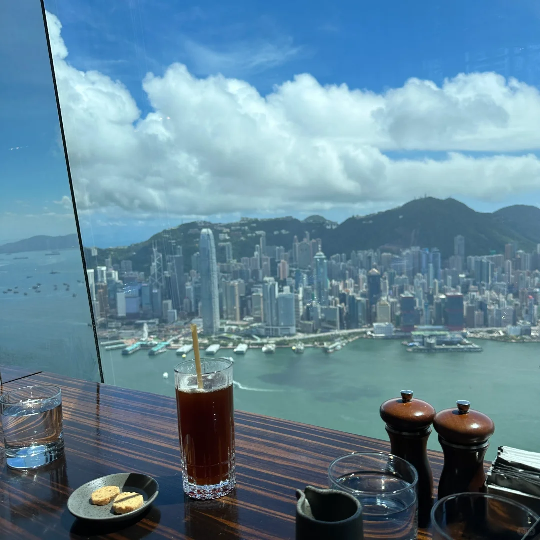 Hong kong-The scenery of the Ritz-Carlton, Hong Kong is so beautiful, you can see Hong Kong at a glance
