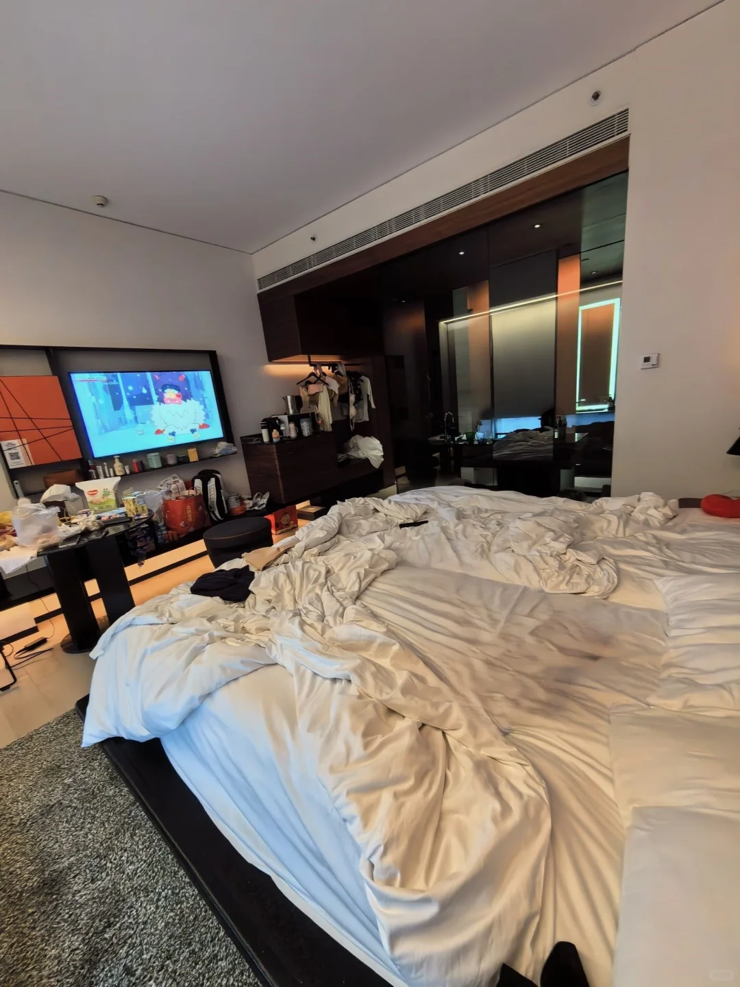 Hong kong-East Hotel Hong Kong, subway station downstairs, electronic facilities throughout the house