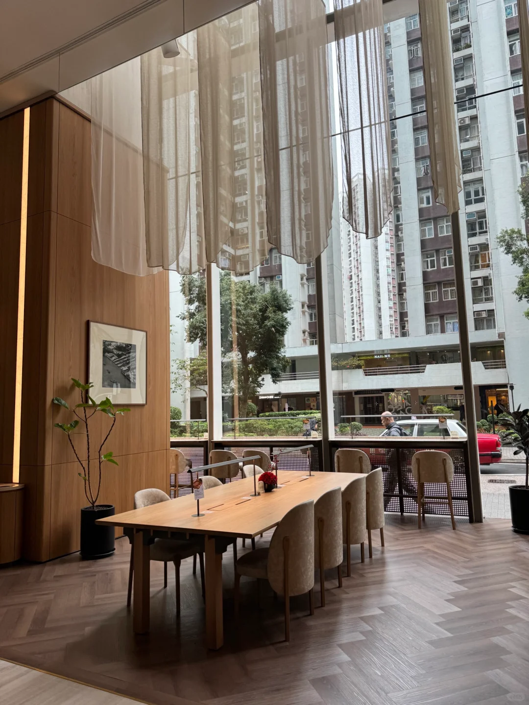 Hong kong-East Hotel Hong Kong, subway station downstairs, electronic facilities throughout the house