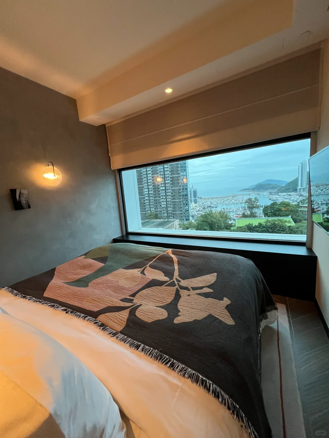 Hong kong-Who says that hotels in Hong Kong are all expensive and small? Stay at the Jager Hotel for HK$350