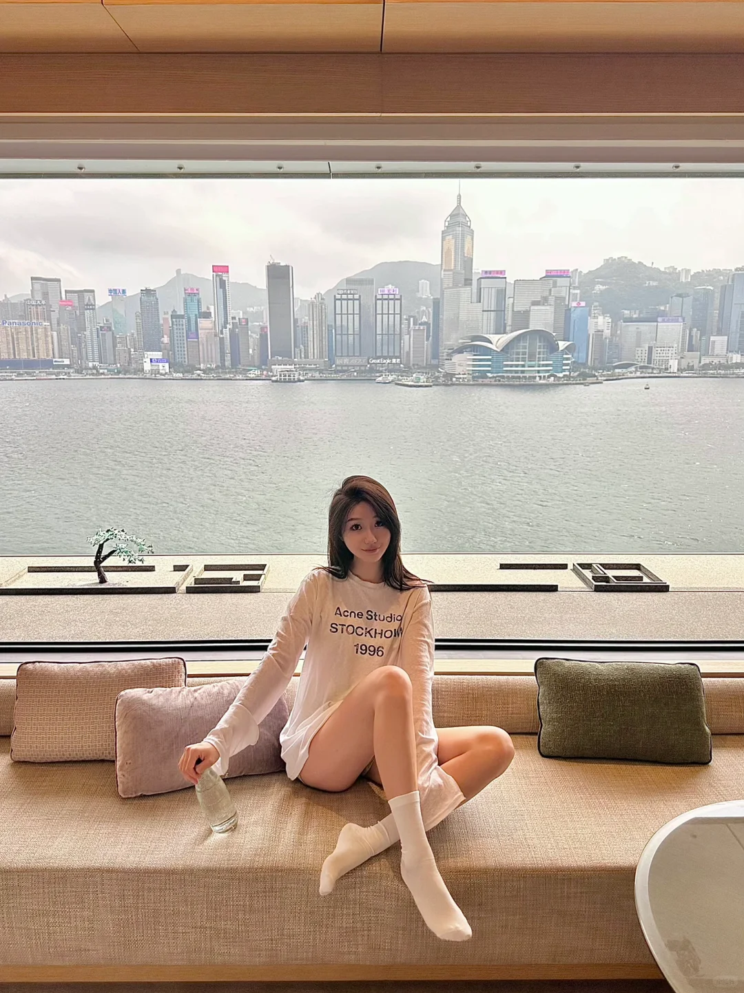 Hong kong-The Regent Hotel in Hong Kong offers a small gift every day when you stay