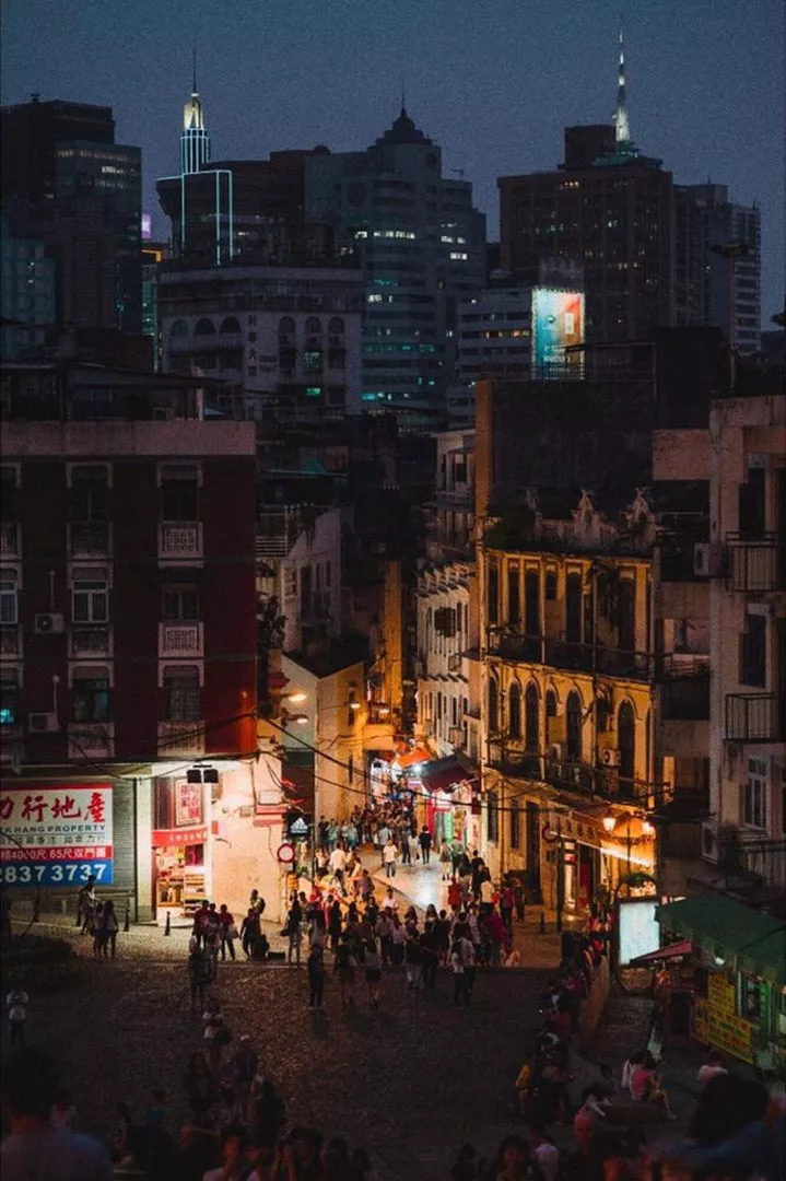 Macao-Macau in-depth travel, a hidden treasure destination, unknown casinos and neon lights