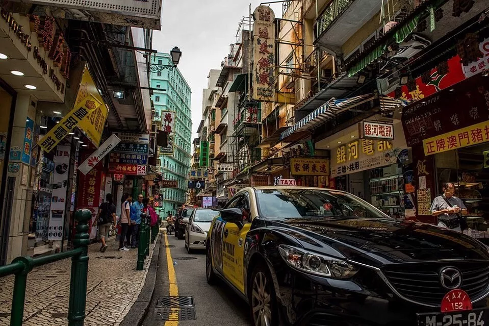 Macao-Macau in-depth travel, a hidden treasure destination, unknown casinos and neon lights