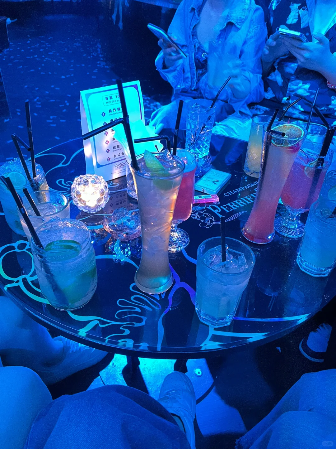 Macao-Paraclub Macau Bar, free for girls on Friday, Saturday and Sunday, pineapple one is delicious
