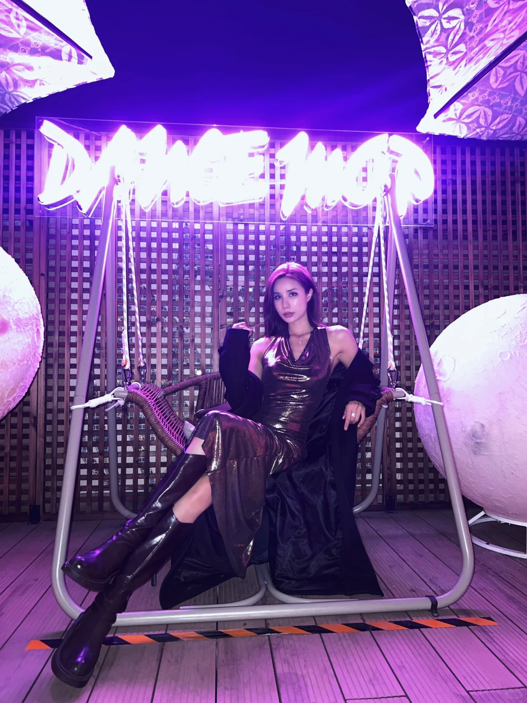 Macao-Macau MOP Bar has indoor and outdoor areas, booths and a DJ booth.