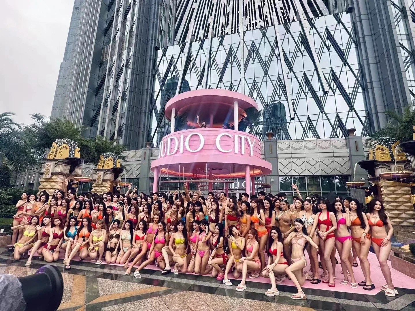 Macao-Macau Water Park Dj party StudioCityWater, many handsome men and beautiful women
