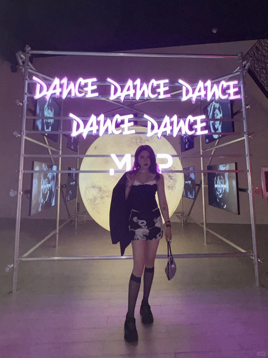 Macao-Either don't go disco If you want to go disco, go disco with Wang Jiaer