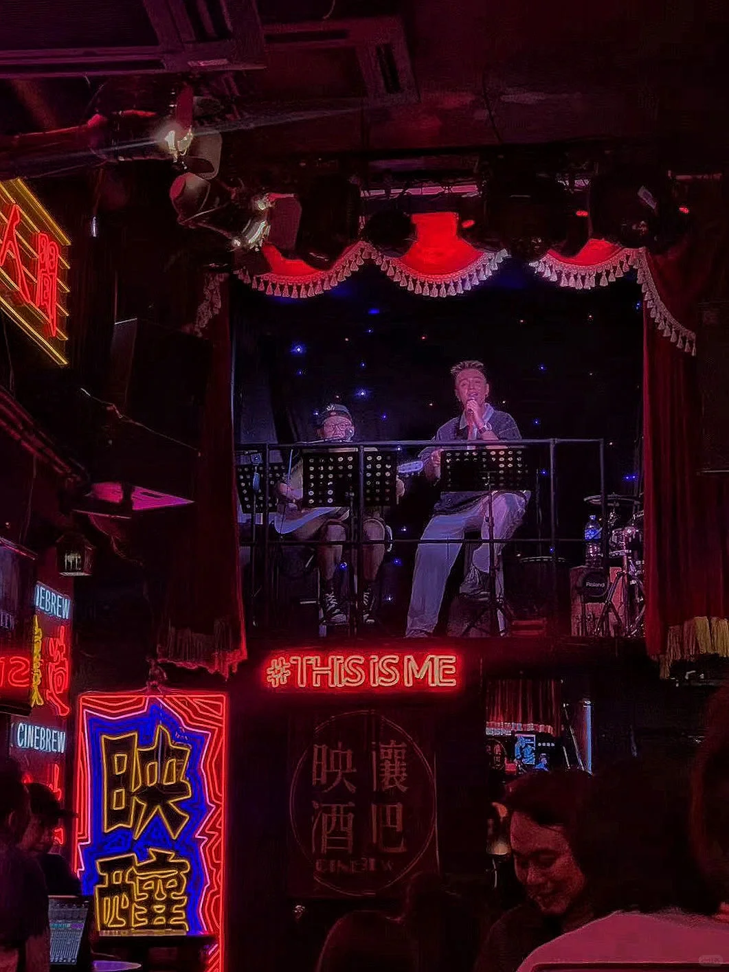 Macao-Cinebrew Bar the nightlife red-light district for Macau college students