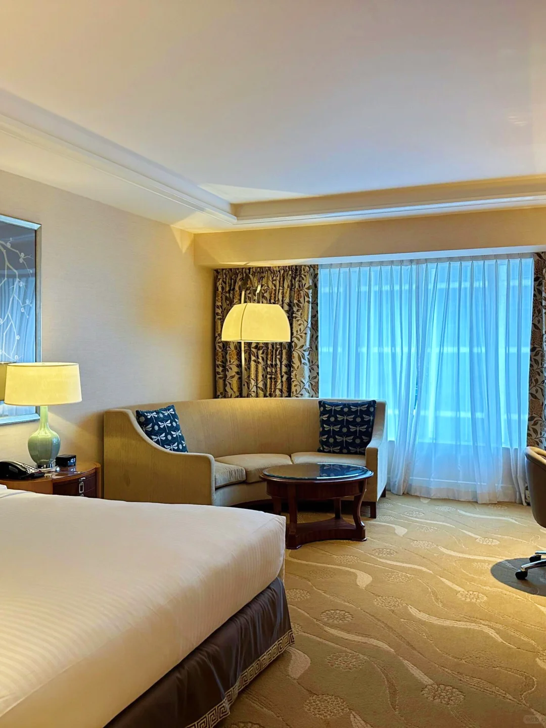 Macao-Conrad Macao Sands Cotai Central, located on the Macau Cotai Strip, having breakfast under Big Ben