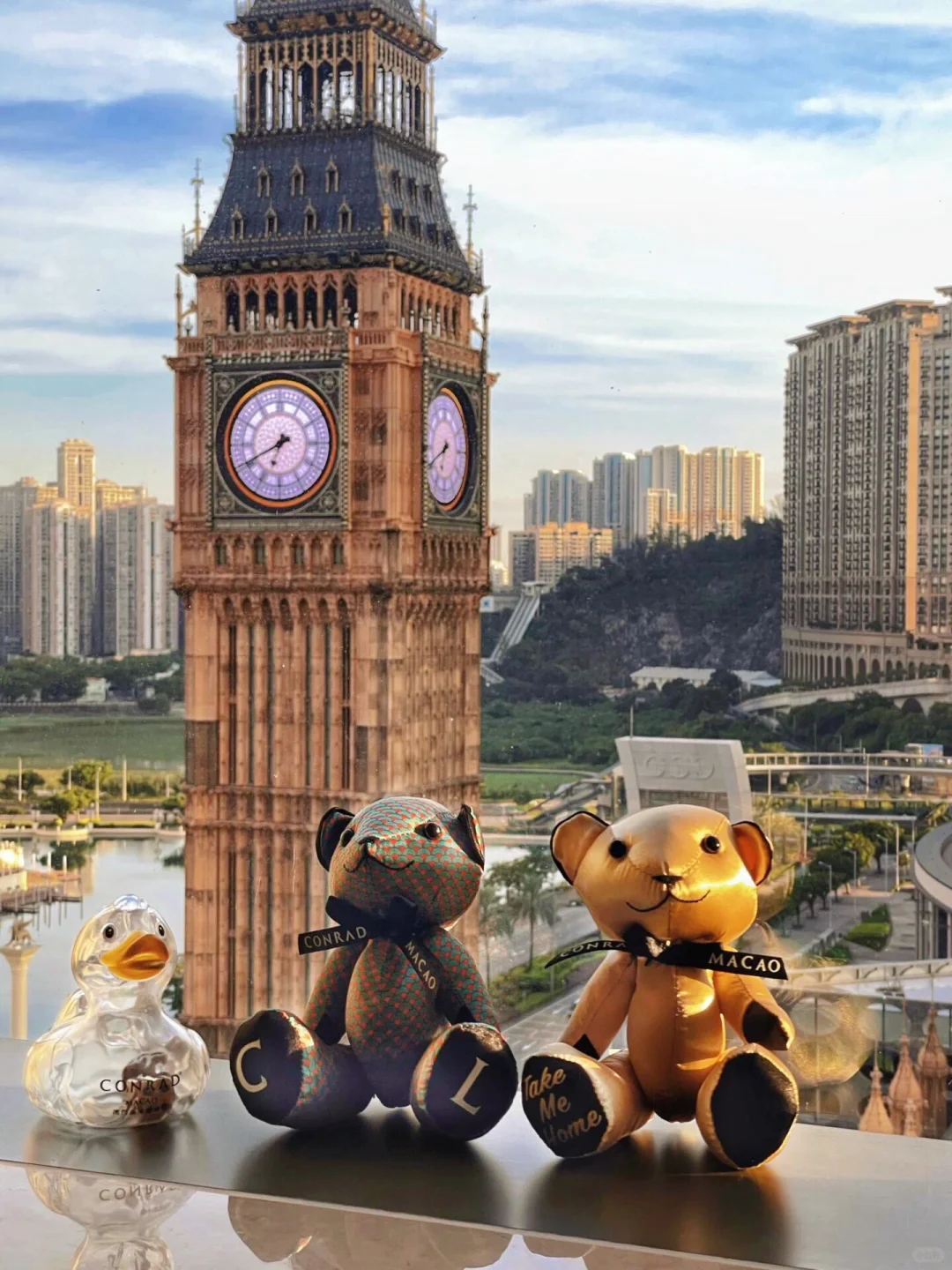 Macao-Conrad Macao Sands Cotai Central, located on the Macau Cotai Strip, having breakfast under Big Ben