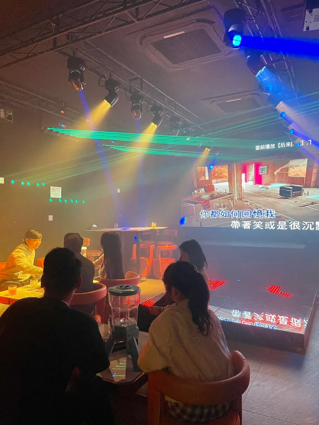 Macao-Macau Dynasty VIP Club's new KTV, there are beautiful girls playing games with you