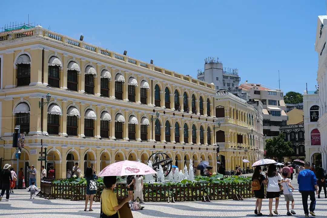 Macao-Colorful Dreams: An Extreme One-Day Tour in Macau