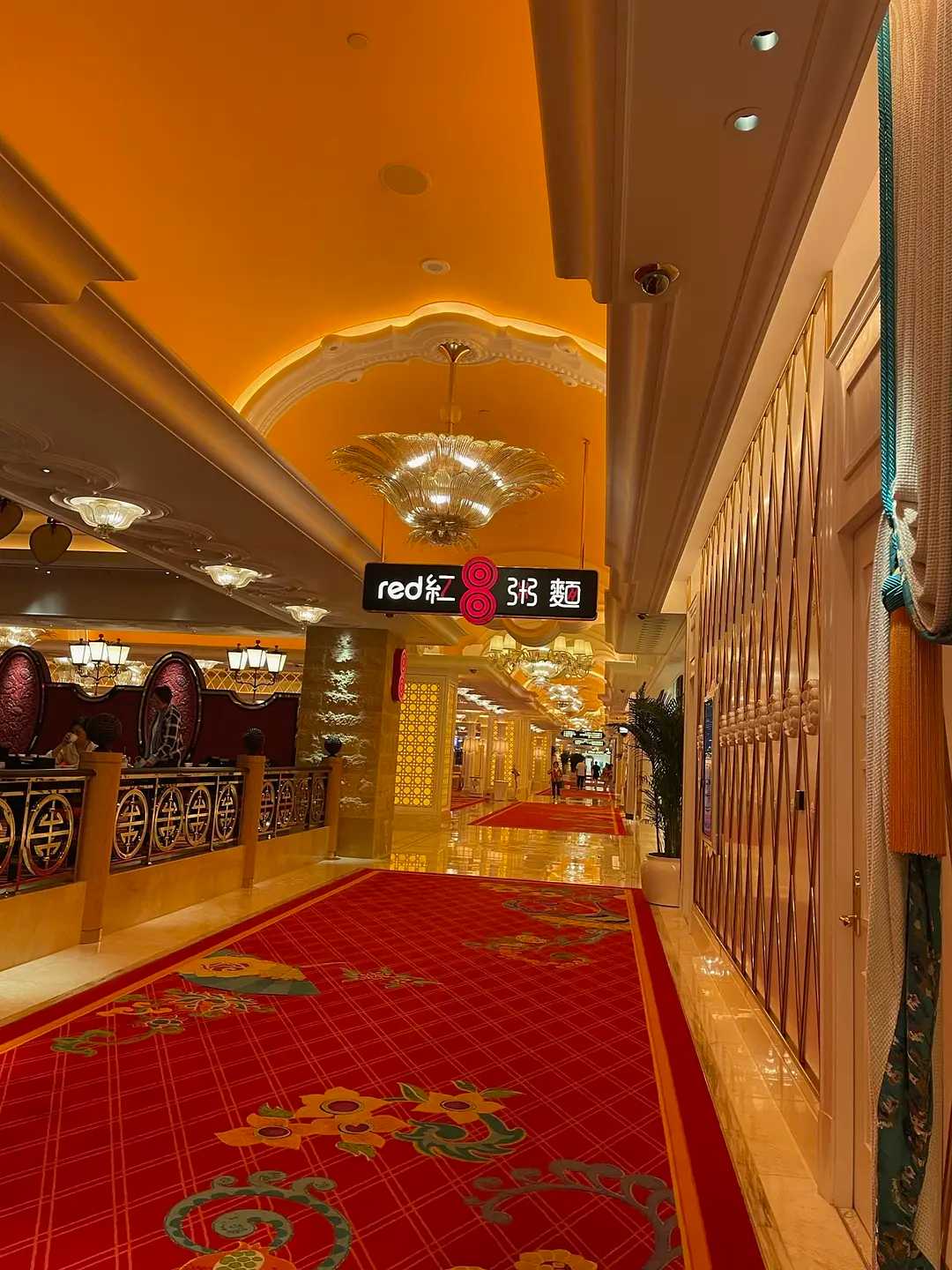 Macao-Colorful Dreams: An Extreme One-Day Tour in Macau
