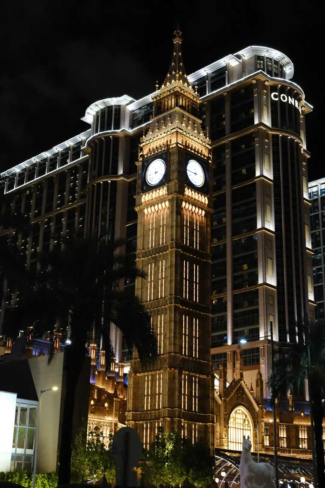 Macao-Colorful Dreams: An Extreme One-Day Tour in Macau