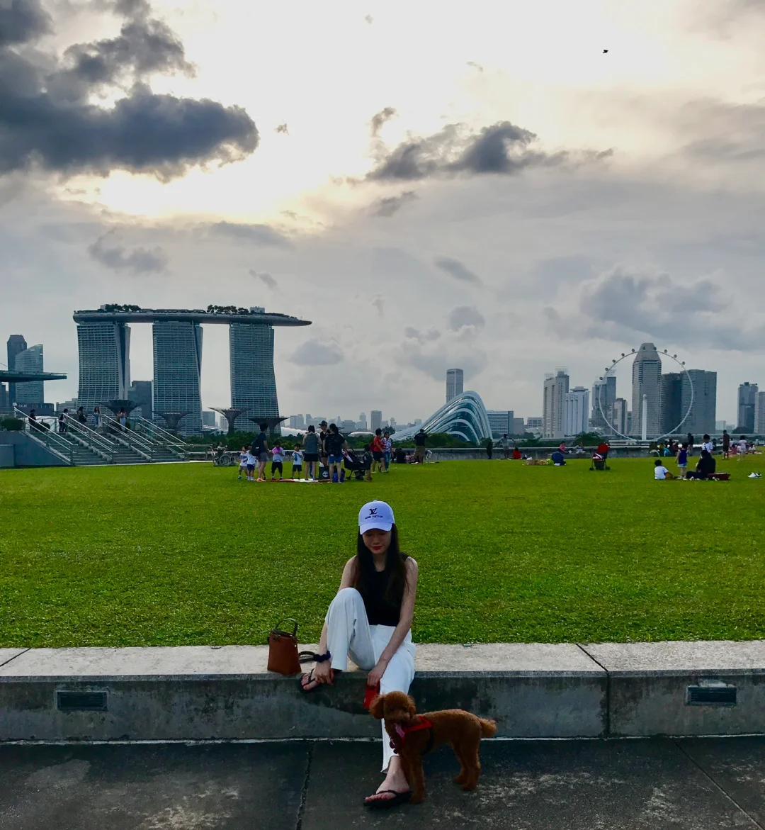 Singapore-The best walking route to see the Sands Ferris Wheel, Bay East Garden—Marina Barrage