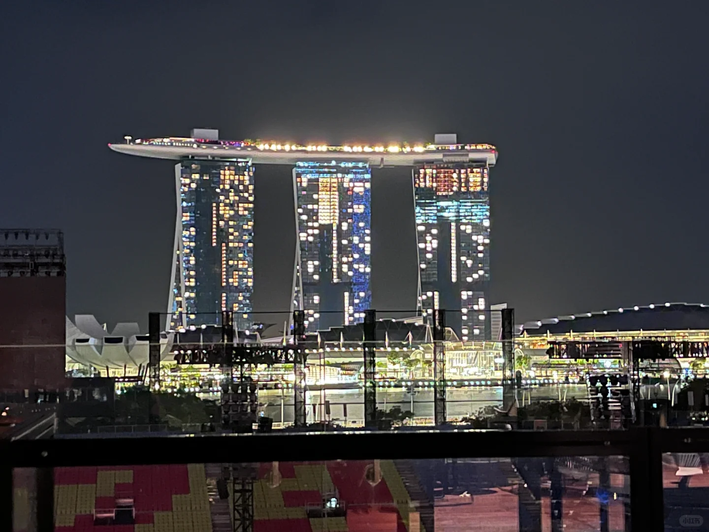Singapore-Smoke & Mirror, a hidden bar on the top floor of the National Gallery